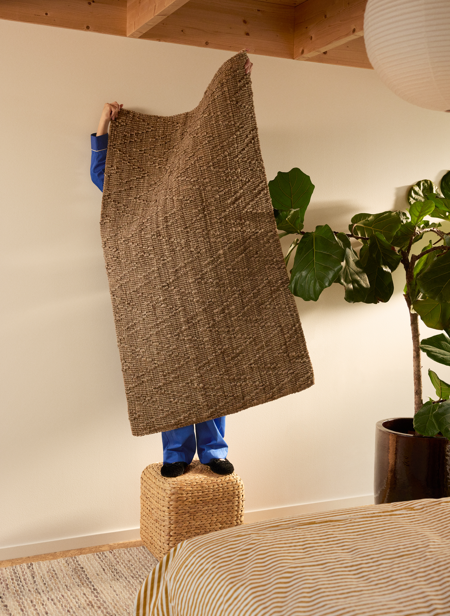 Brown and white dyed Art rug, made of jute