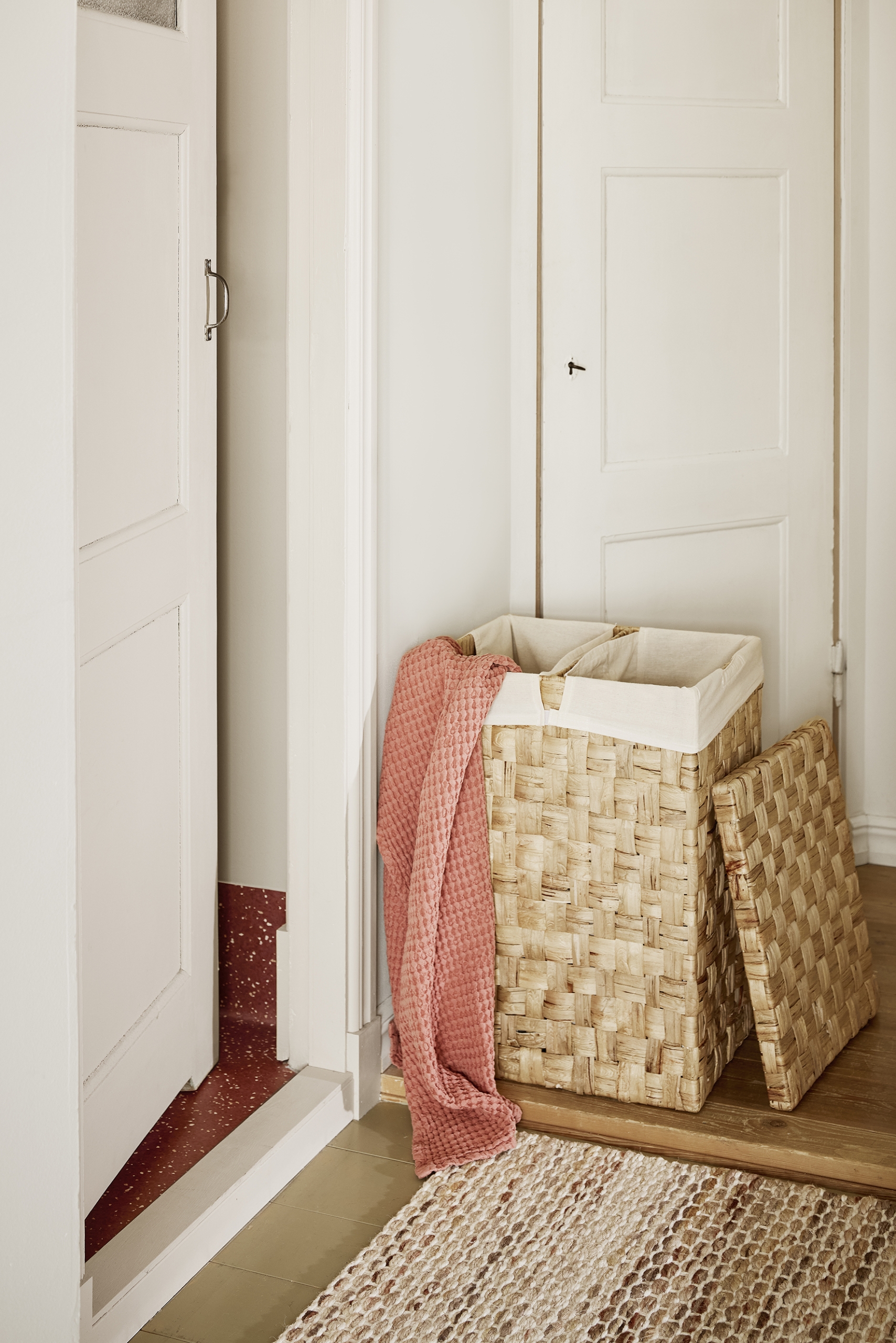Laundry basket Lily with divider