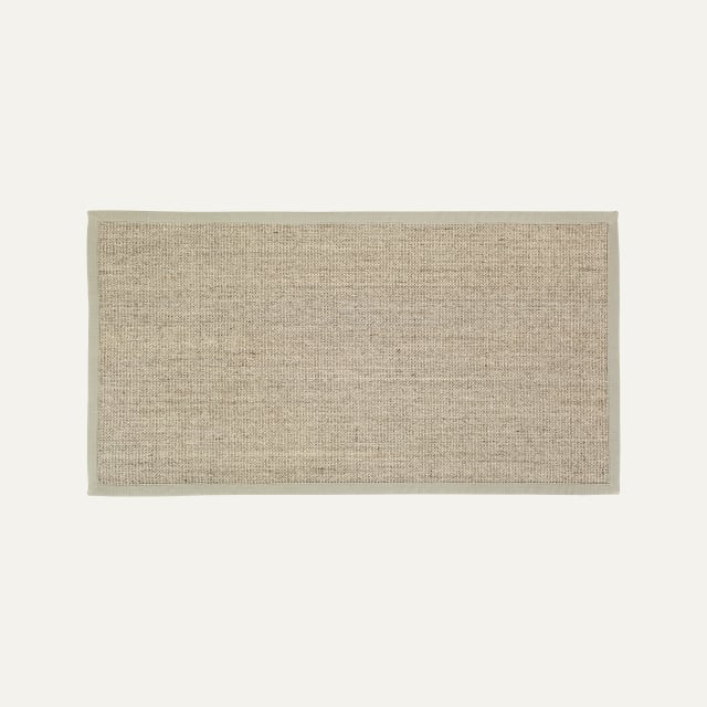 Sand-colored large doormat Jenny with beige border, made of sisal