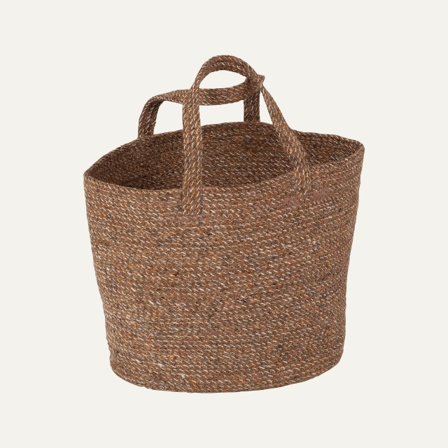 Bag of jute in mixed colours