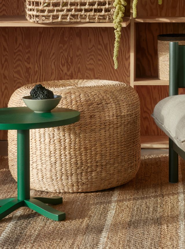 Round high stool Lily, made of water hyacinth